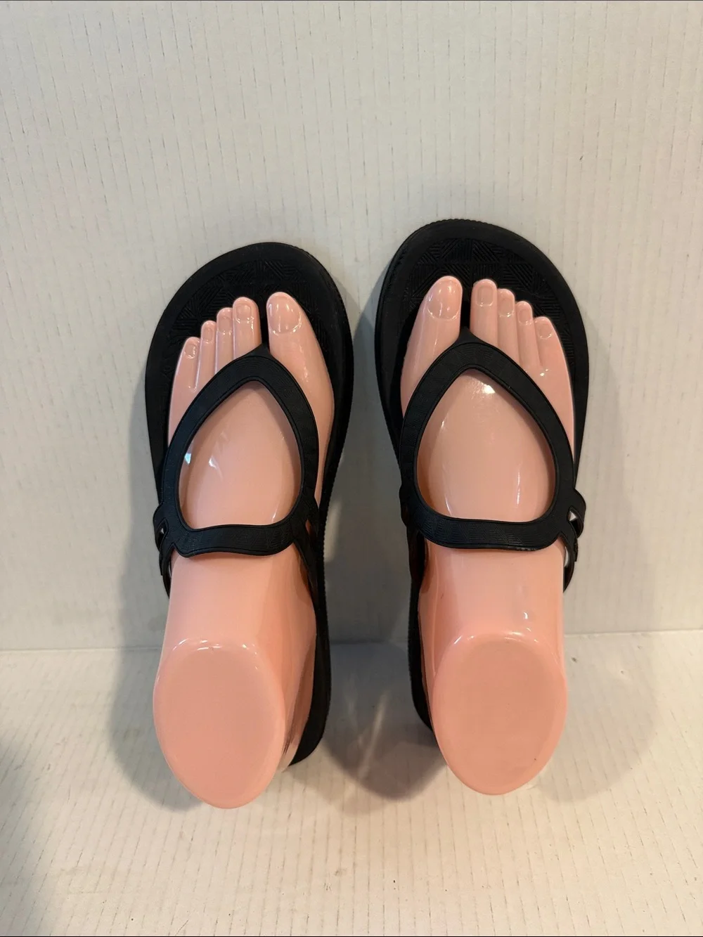 Sanuk Sunshine SL Black Women's 1.5” Platform Flip Sandals (sz 8)